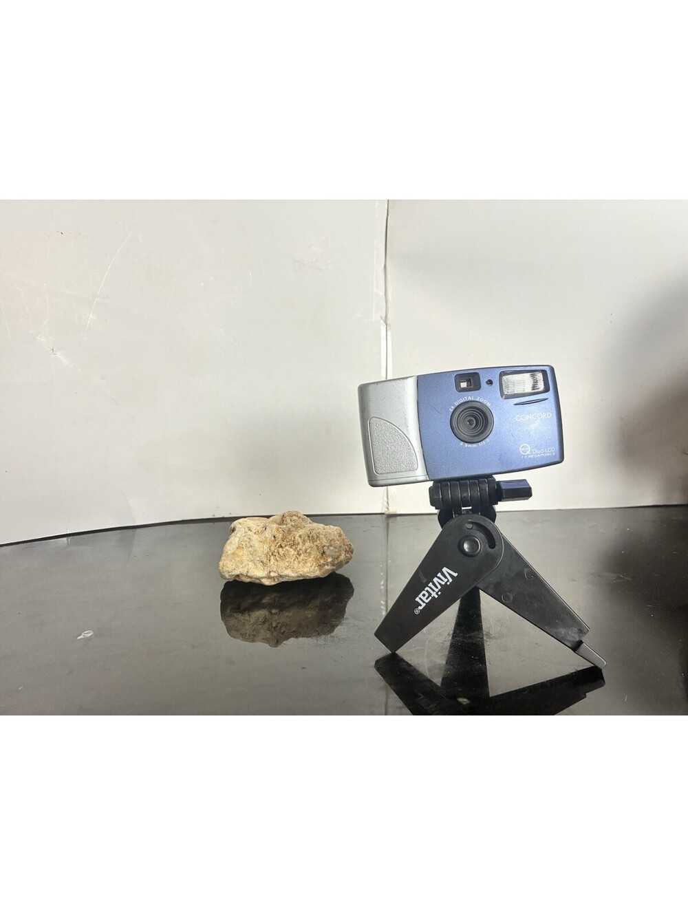 Concord Eye Q Duo LCD  Digital Camera. Untested Display Stand Only